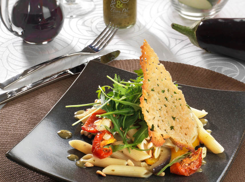 Penne with candied niçois vegetables and Pesto Dressing